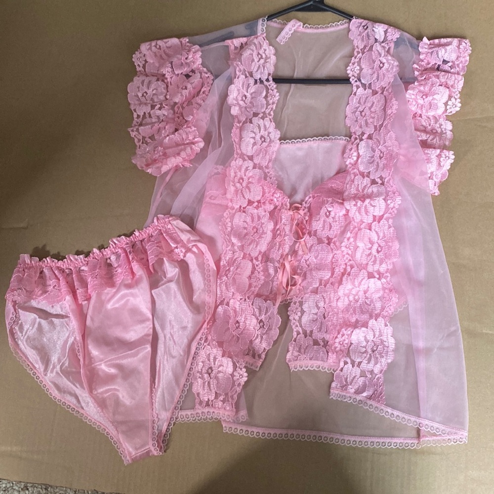 Hot pink intimate complete set